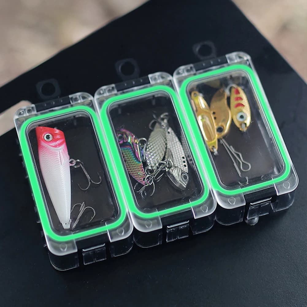 2 Pieces Mini Fishing Accessories Boxes, Plastic Containers Comable for Artificial Ames and baits, Sea Fishing Equipment Box