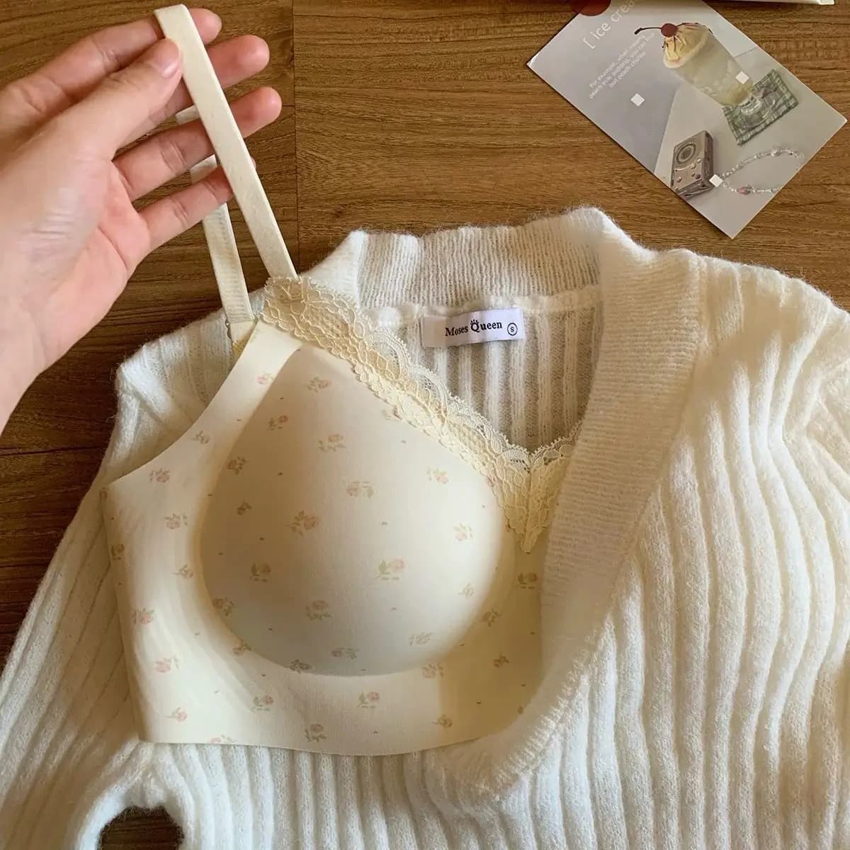 Lingerie francese con stampa floreale per seni piccoli da donna, bordi in pizzo dolce, traspirante e bordi per ragazze