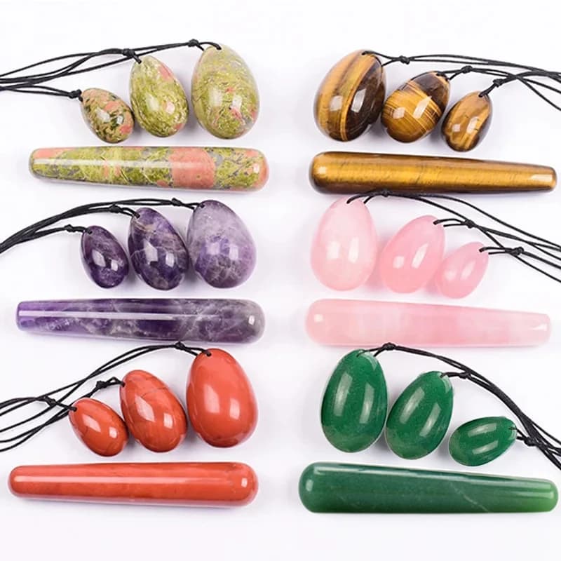 Set di 4 Pezzi: Uovo e Bacchetta Yoni in Giada Naturale, Esercizio di Kegel per Donne, Palline per Rassodamento Muscoli Vaginali, Uova in Cristallo di Giada Naturale