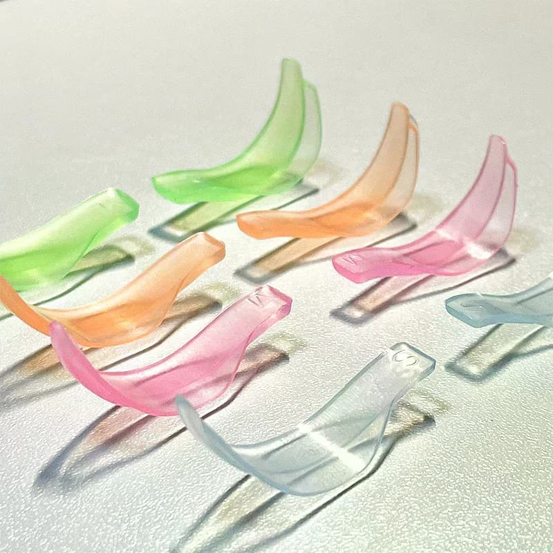 4 Paia di Pad Colorati per Permanente Ciglia, Patch Riutilizzabili per Arricciare le Ciglia e Pad Protettivi per Lash Lift