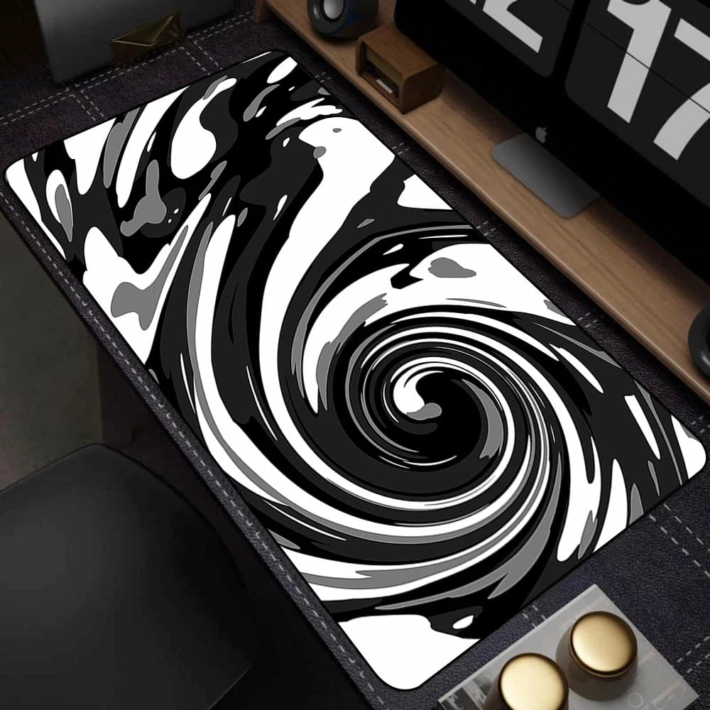 Tappetino per Mouse XXL in Stile Fumetti Bianco e Nero, Tappetino per Tastiera Anime Gamer, Accessori per Ufficio in Gomma HD, Tappetini di Espansione per Gaming PC