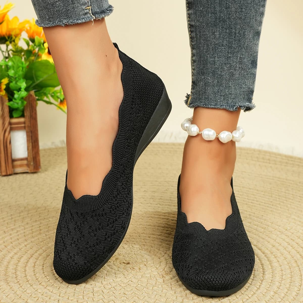 Scarpe Basse da Donna in Maglia Traspirante 2025 Nuove con Bordo Ondulato Slip-On Casual Comode con Zeppa per Camminata Taglie Forti