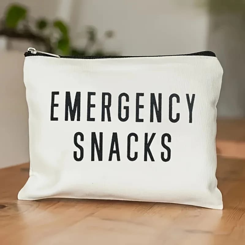 A minimalist makeup bag with letter print: nice multifunctional case with zipper for woman, bag to store jewelry