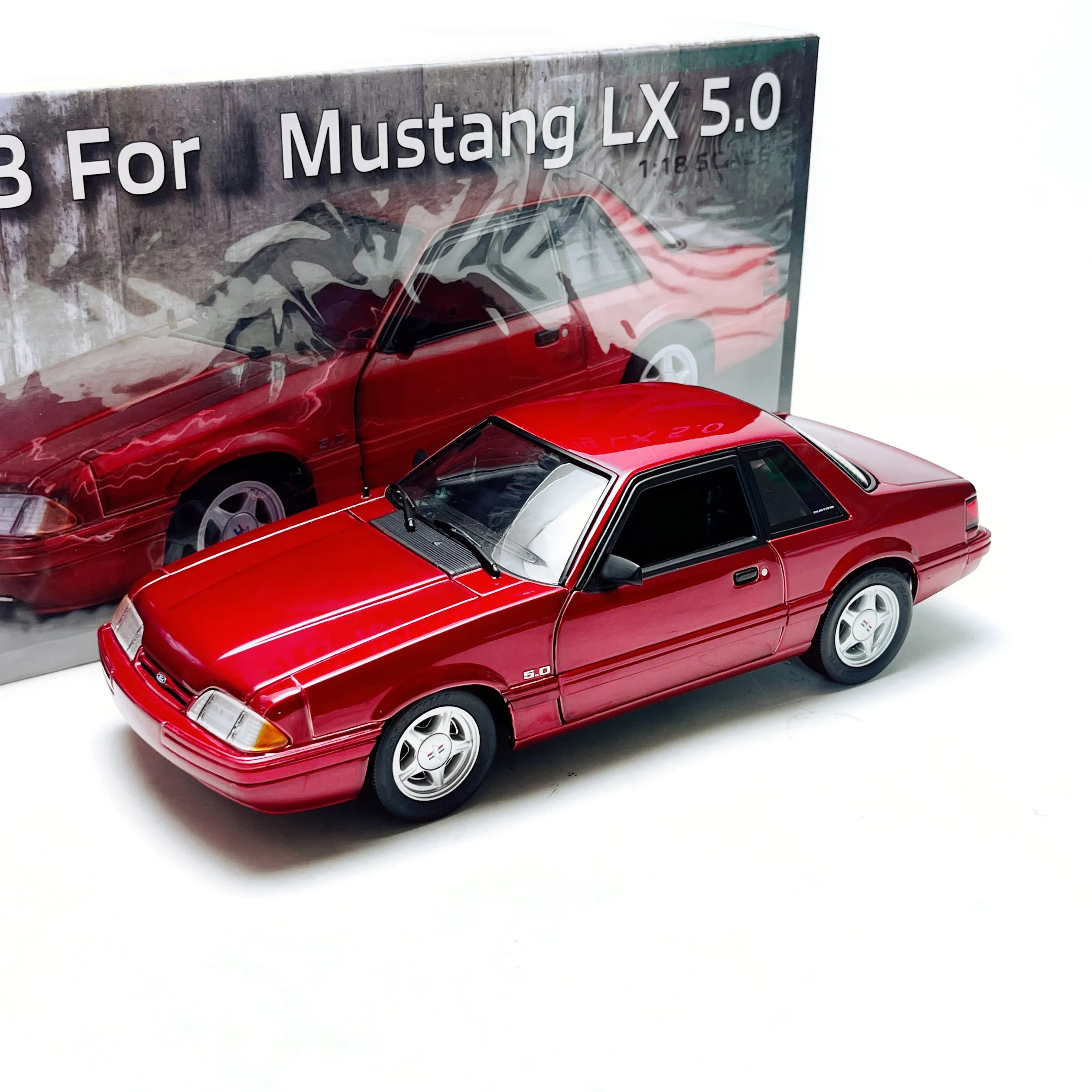 Modellino Auto in Lega Pressofusa GMP Scala 1/18 FORD Mustang LX5.0 1993