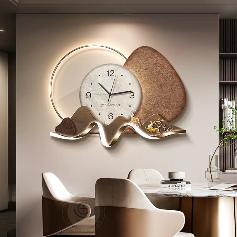 Minimalist Nordic Wall Watch Luxury Modern Aesthetic Xenomorph Wall Watch Design Creative Alarm Metal Horloge Murale Decoration