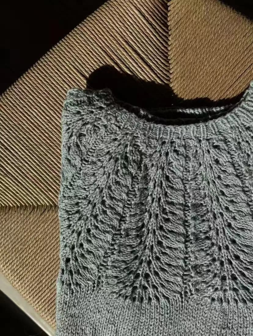 Summer round neck hollow hook flower pullover knitted sweater fashionable and versatile solid color casual temperament short sle