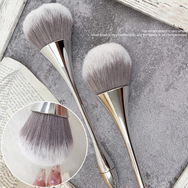 Minimalismo Spazzola per unghie per manicure Arte Morbida testa grande Smalto gel Spazzole per pulizia polvere Spazzola per nail art in argento Strumento per accessori per unghie