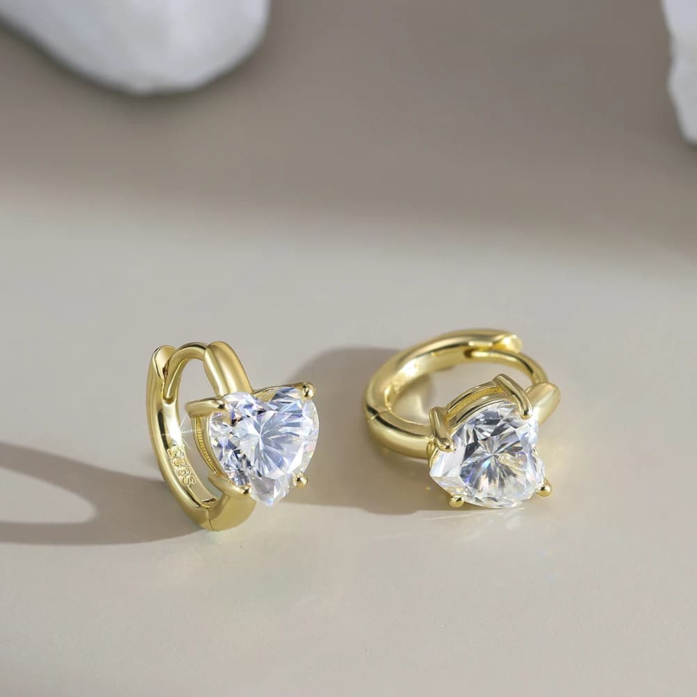 Heart Shape 925 Sterling Silver Rhodium Plated D Color VVS Moissanite Diamand Earrings For Girls Daily Wear