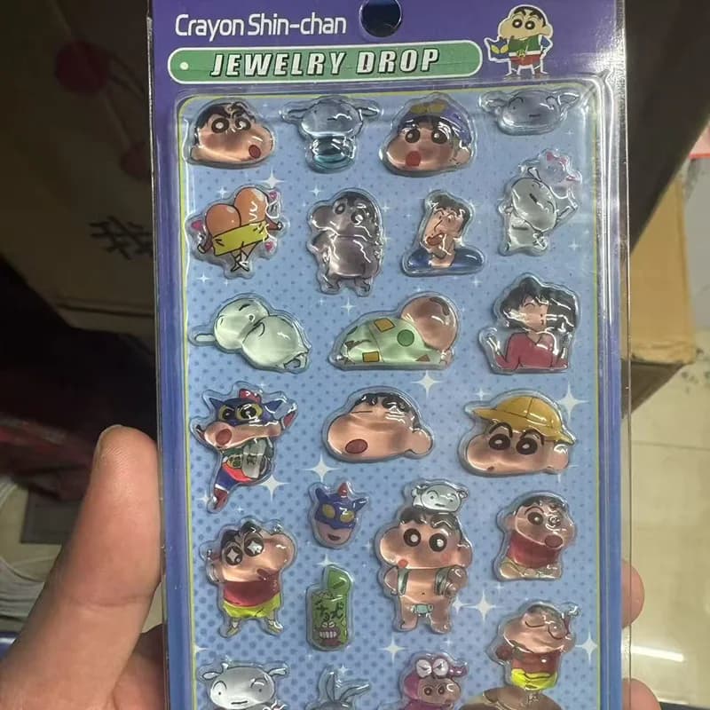 Adesivi 3D in Rilievo Stile Giapponese Crayon Shin-Chan, Adesivi Colorati in Cristallo, Decorazione Fai-da-Te per Cover Telefono, Regalo Anime