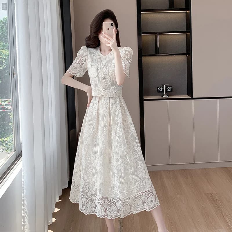 Nuovo set da donna in pizzo con gancio all'uncinetto con perline di fascia alta, top corto ricamato + gonne lunghe altalena a vita alta
