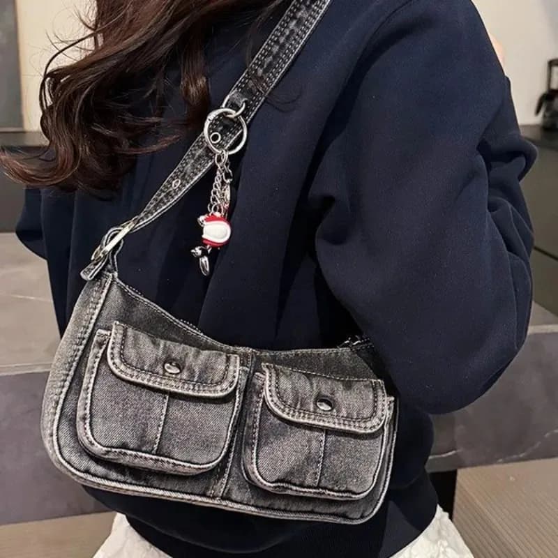 Borsa Messenger in Denim Lavato Elegante, Borsa a Spalla Stile Y2K con Ciondolo a Cane Palloncino, Borsa a Mano da Pendolare per Donna