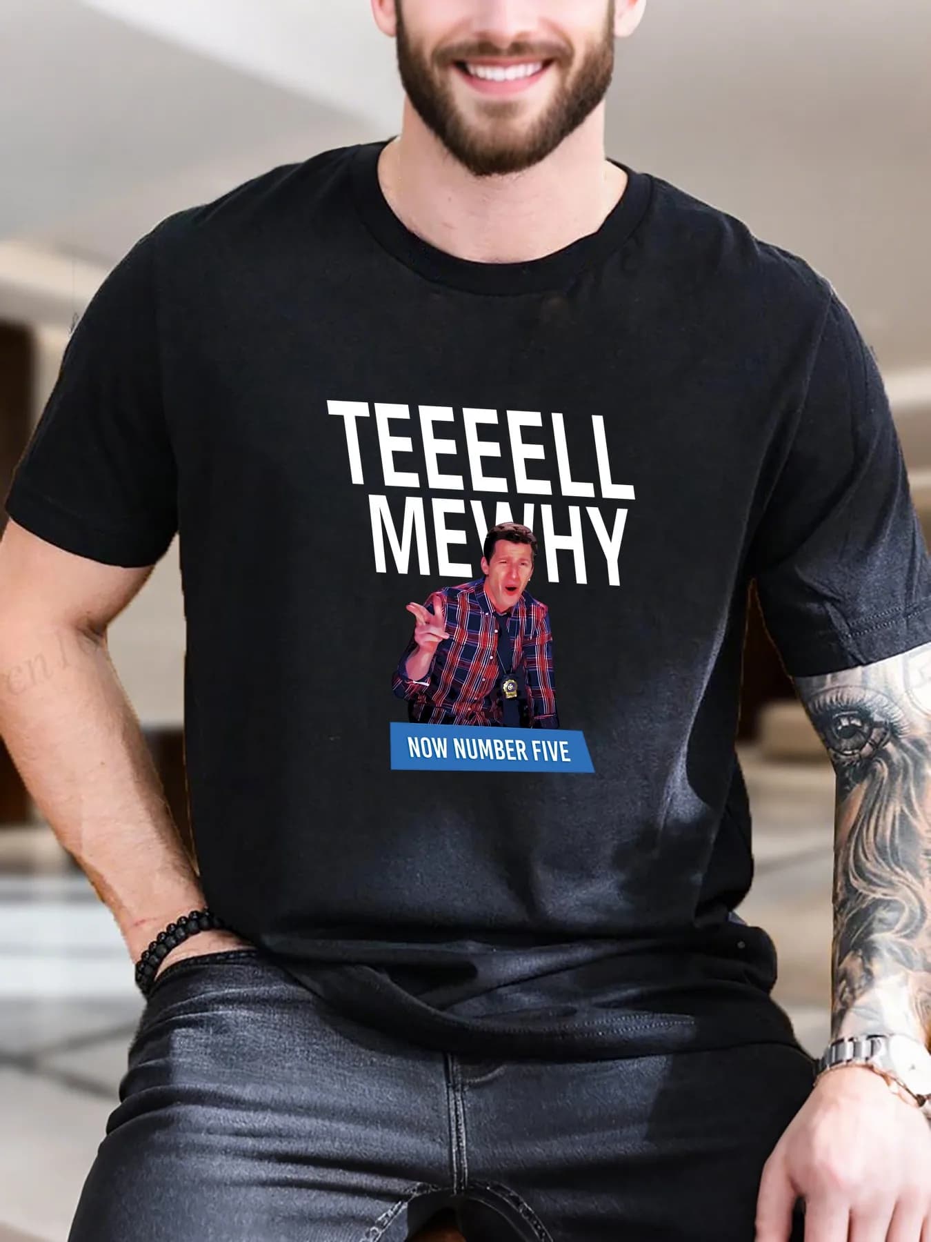 T-shirt a maniche corte stampata da uomo di nuova moda di arrivo Camicia a quadri alla moda Guy Holding Microfono Design 100% cotone traspirante S