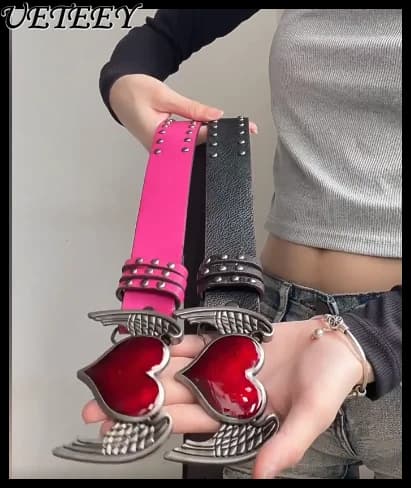 Cintura Punk con Cuori e Ali Decorata con Borchie per Donne, Cintura Y2K di Design Niche per Ragazze, Accessori per Jeans e Cinture da Uomo