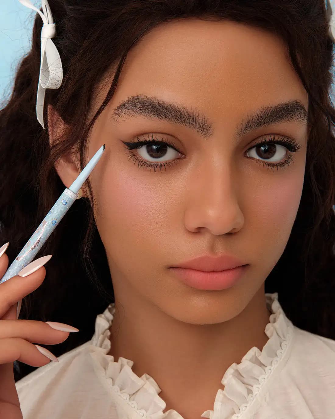 Flower Know Bunny Garden Eyeliner in Gel Raincoat, Creamy and Smooth, Long Life, Anti-sweeping, Natural Makeup, Eye Pencil