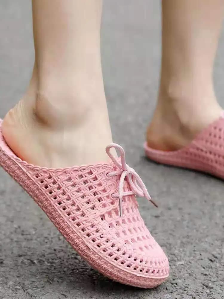 2025 Sandali da spiaggia delle nuove donne Estate Outdoor Faion Antiscivolo Slip-On f Pantofole Scava fuori il design Comodo materiale in PVC