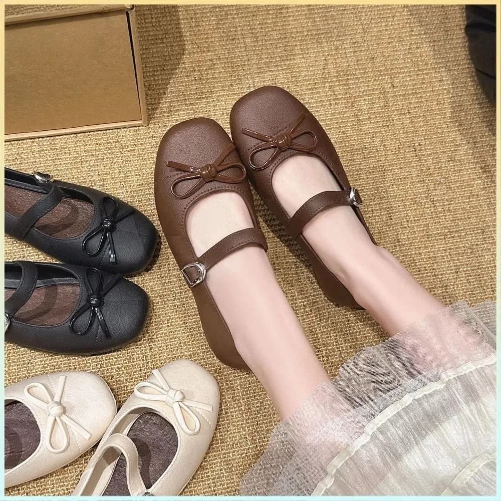 Sweet Women's Pearl Bow Tie Sandals Non-slip Comfortable Low Heel Summer Dresses Flats Soft Flat Versatile Toe-covering Slippers