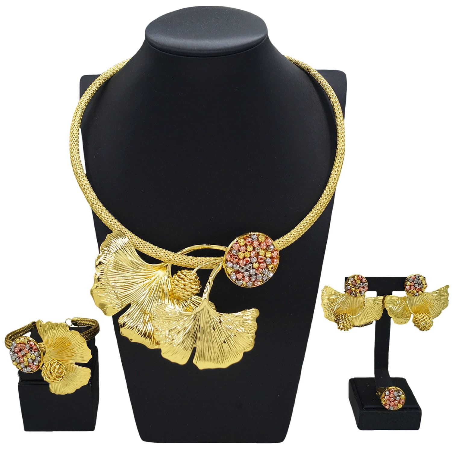 Nuovi arrivi Dubai Set di gioielli placcati in oro Collana di pietre artificiali di lusso Bracciale Orecchini Regalo di gioielli per feste da donna