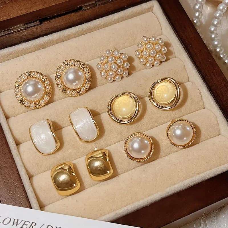 12 pezzi/set di orecchini quadrati rotondi con perle finte dal temperamento elegante, regali per accessori per le vacanze da indossare ogni giorno da donna