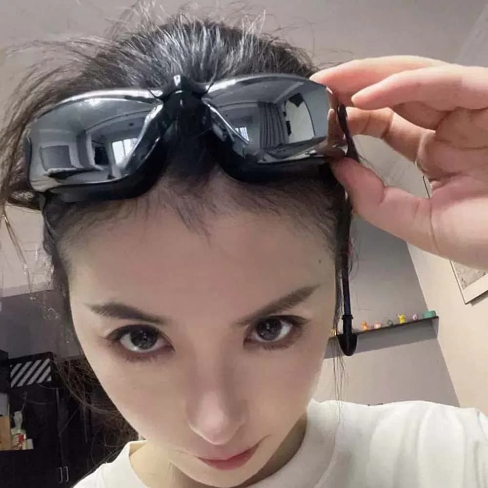 Waterproof Myopia Swimming Hoops Dazzling Colors Galvanotecnica Swimming glasses with earplugs Swimming glasses for adjustable PC