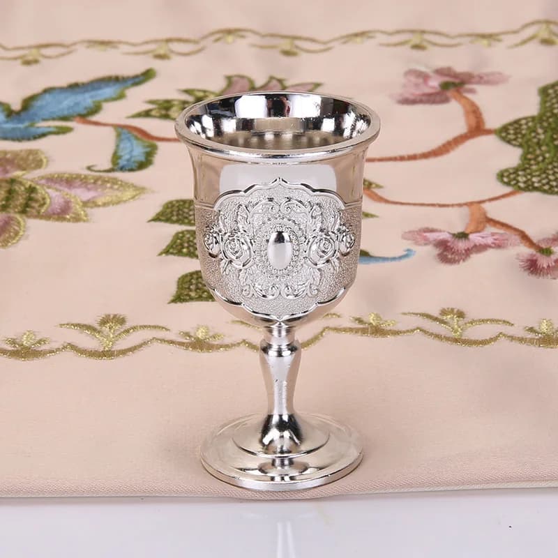 Bicchieri da Vino in Metallo Creativi, Stile Vintage Europeo, Calici per Casa e Cucina, Bicchieri per Champagne e Cocktail