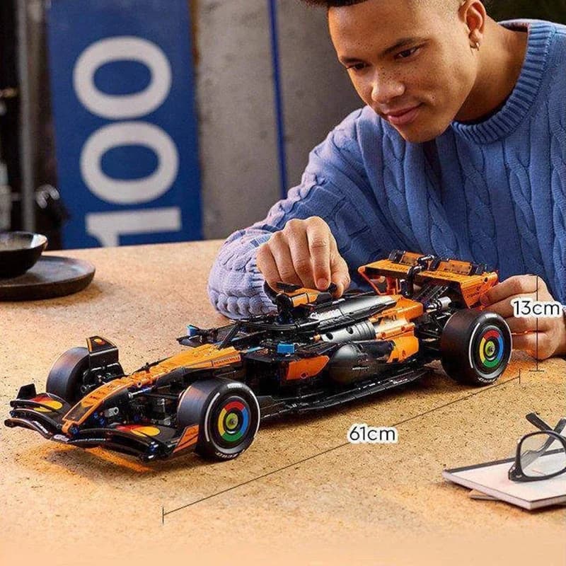 Set di Costruzioni Tecnico McLaren 2026 da 1675 Pezzi, Supercar Fai-da-Te 42228, Giocattolo Educativo, Modello Espositivo, Regalo di Compleanno per Bambini