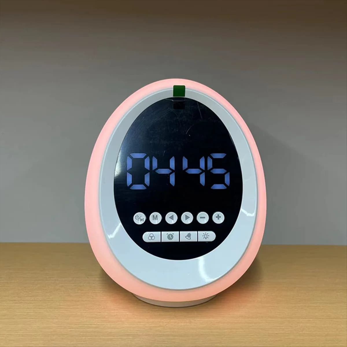 Altoparlante Bluetooth Nuovo RGB Luce d'atmosfera colorata Altoparlante Bluetooth Orologio wireless Sveglia Carta regalo Piccolo altoparlante