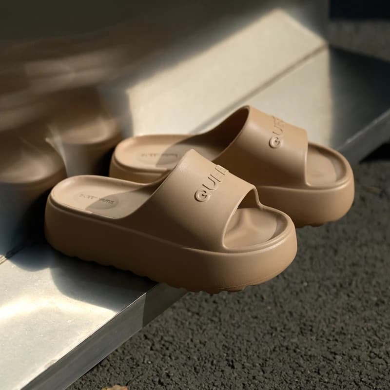Pantofole da donna alla moda Suola spessa 6 cm Distribuzione della pressione Sandali da spiaggia morbidi e rimbalzanti Scarpe leggere antiscivolo