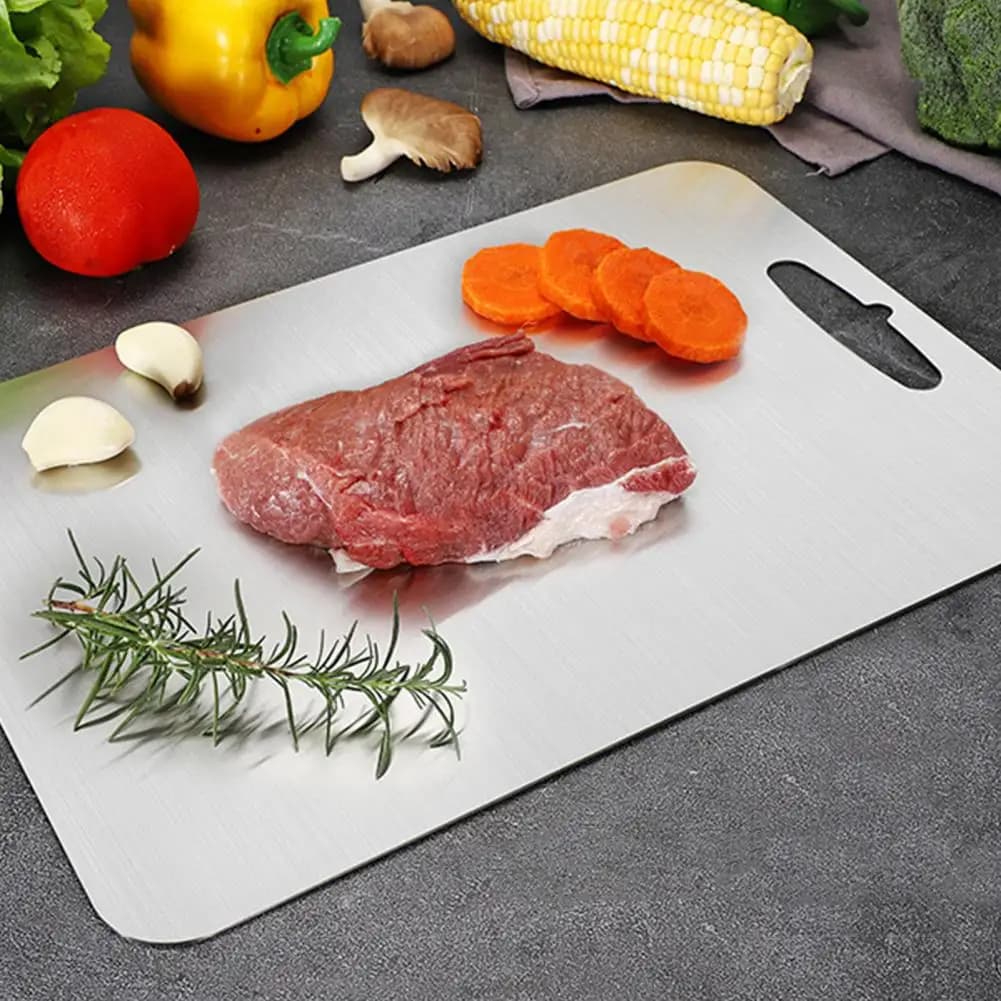 Easy to clean durable stainless steel cutting board with non-slip design for kitchen