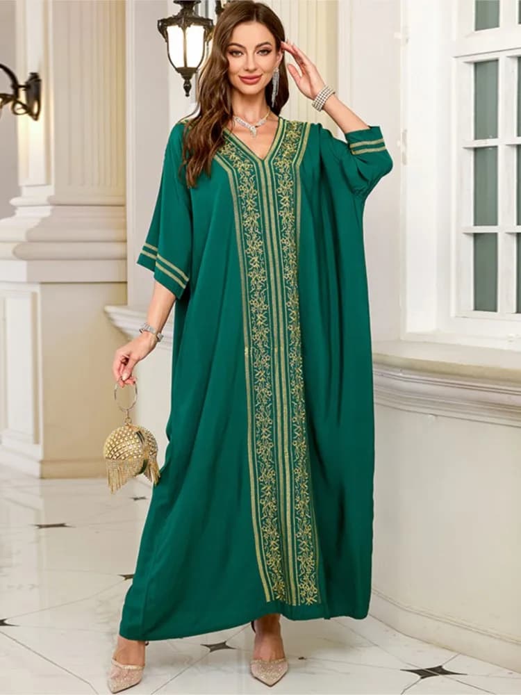 Estate Cover Up Costume da bagno donna Mezza manica Vestaglie Costume da bagno 2026 Nuovo ricamo Beach Holiday Maxi abiti Cover-Up