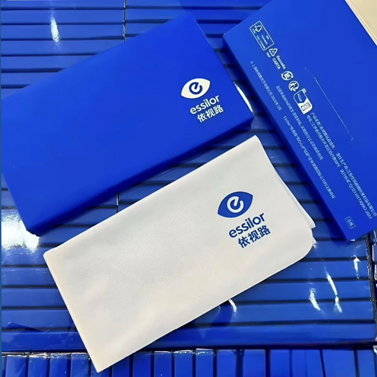 Essilor lens cleaning cloth from France,Glasses cleaning cloth,eyeglass cleaning cloth,reusable mobile phone screen cleaning clo