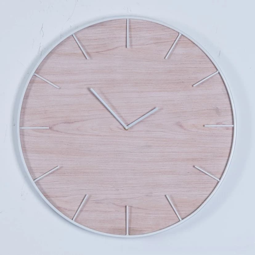 Living room wall clock wooden simple light luxury, silent wall clock Norwegian forest scale modern home decoration clock