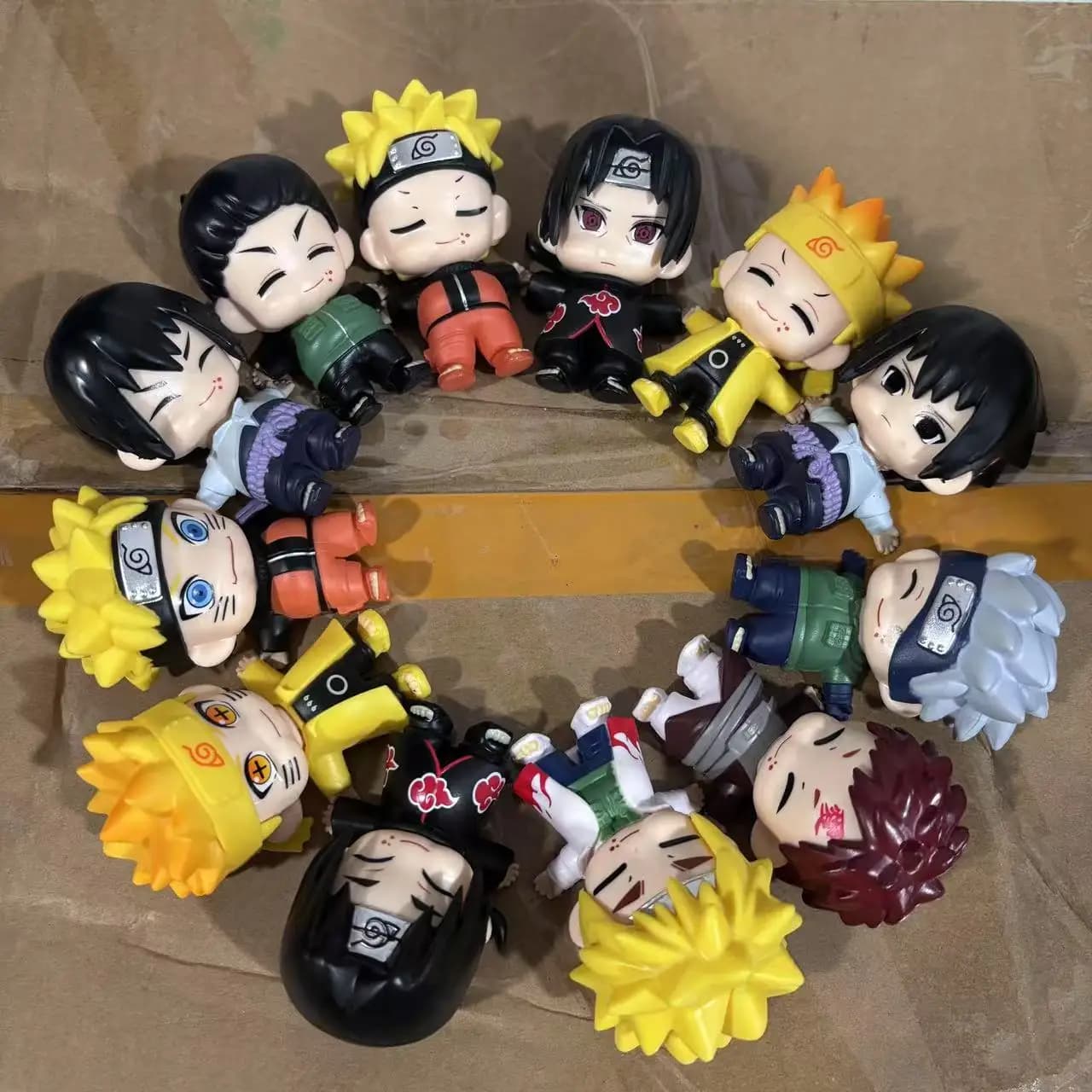 12 pz/set Naruto hatake Kakashi Uchiha Sasuke Itachi Eat Full Version Volleyball Figure Model Toys