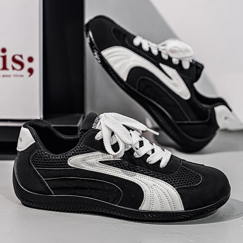 New breathable casual sports board shoes for male students, retro Forrest Gump running shoes, soft-soled black sneakers