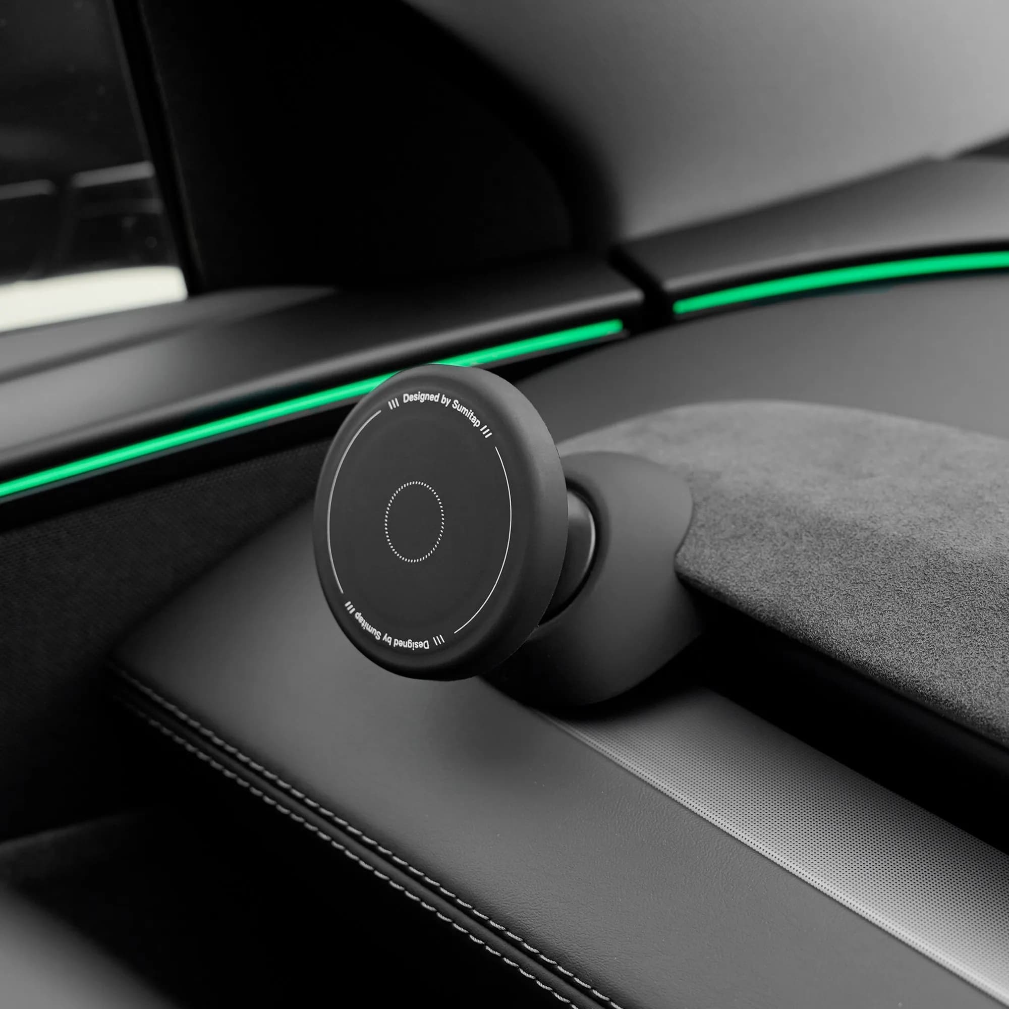 Silicone Magnetic Phone Holder for Tesla Model 3 Highland Model Y Juniper LHD RHD Car Mount Interior Accessories MagSafe