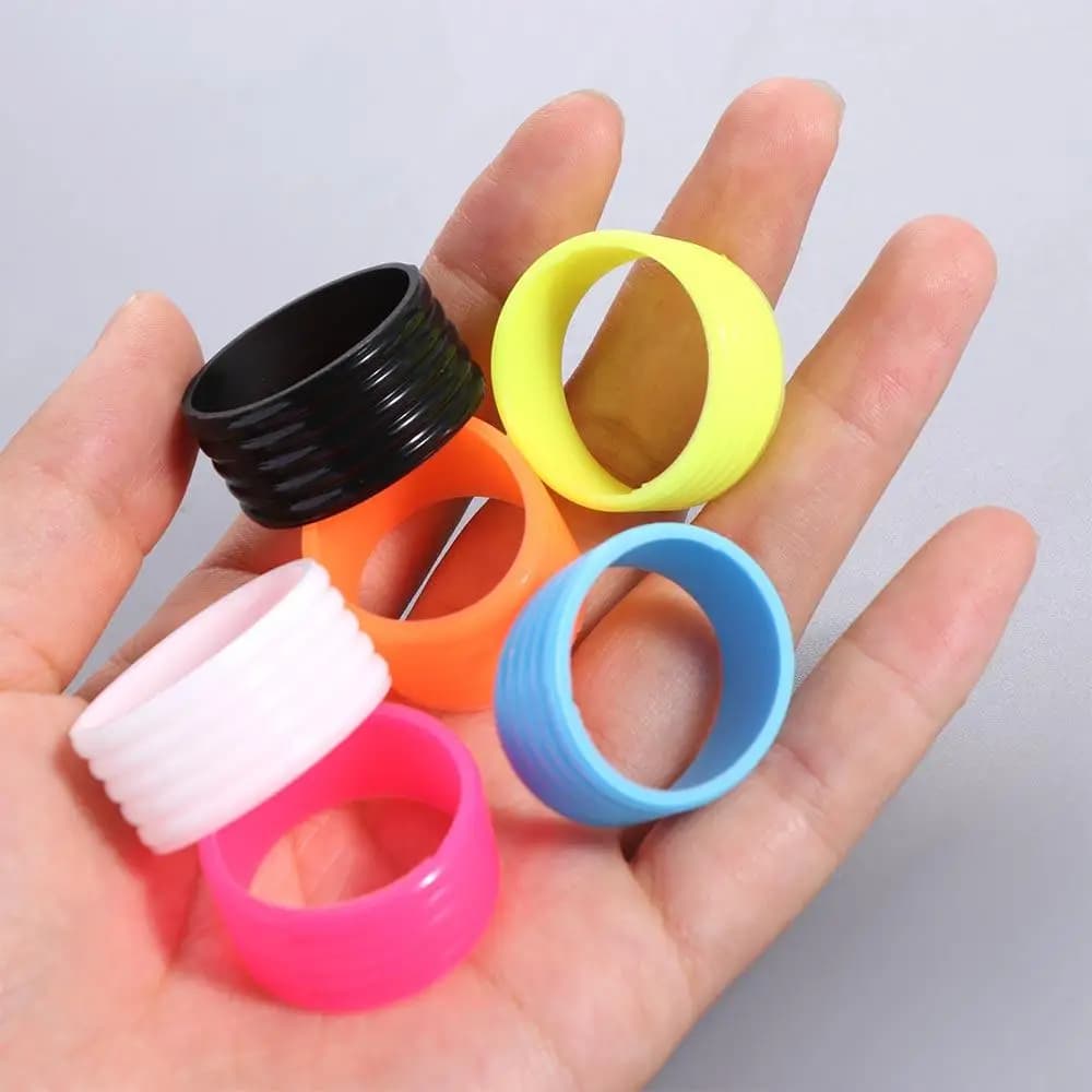 4 Piece Silicone Tennis Rack Grip Gripter Handle for Elastic Rubber Tennis Rack Absorbing sweat Stretchable grips
