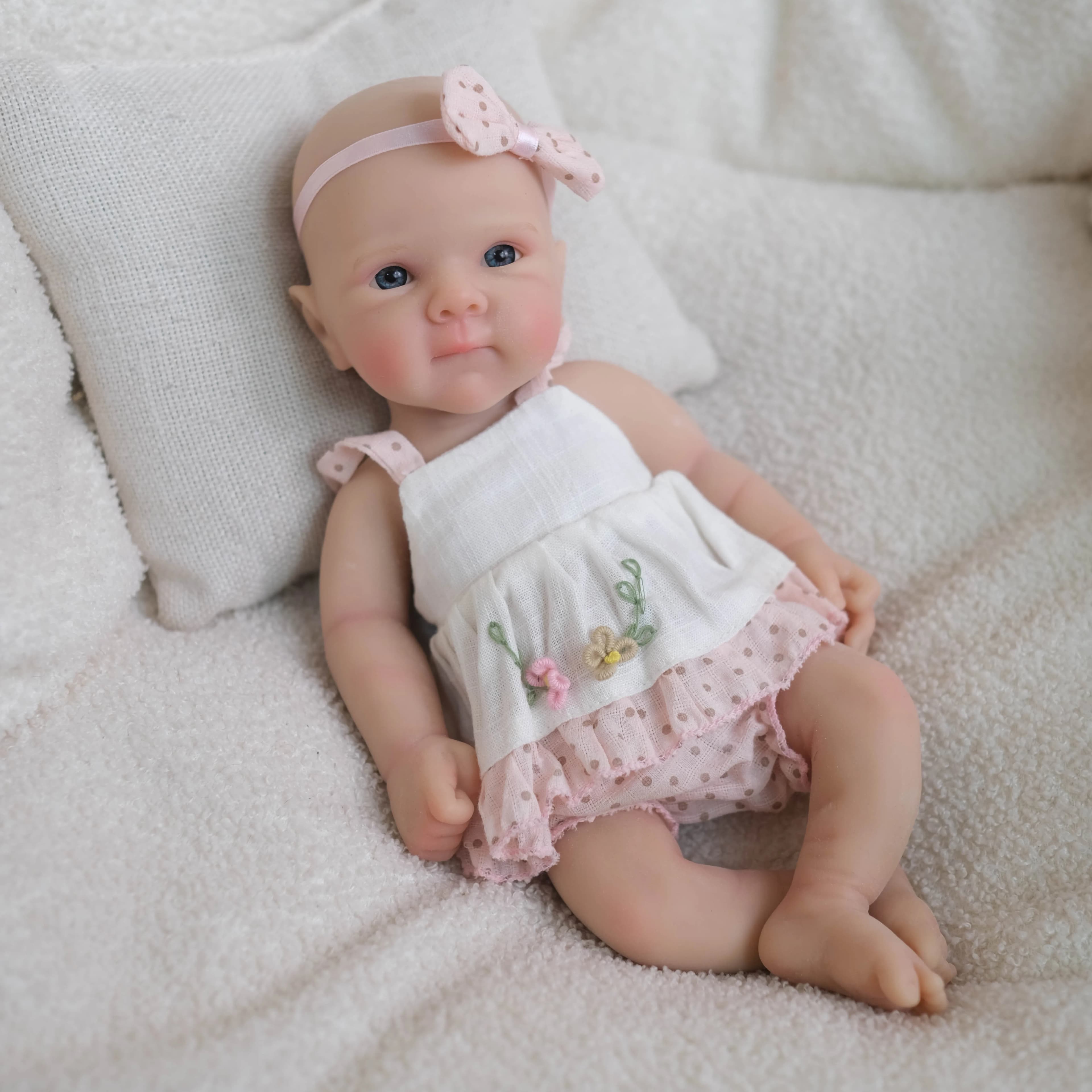 NPK 8 pollici Squishy Elastico Platino Silicone Baby Doll Bettie Girl Morbido Solido Ponderato 320 Grammes