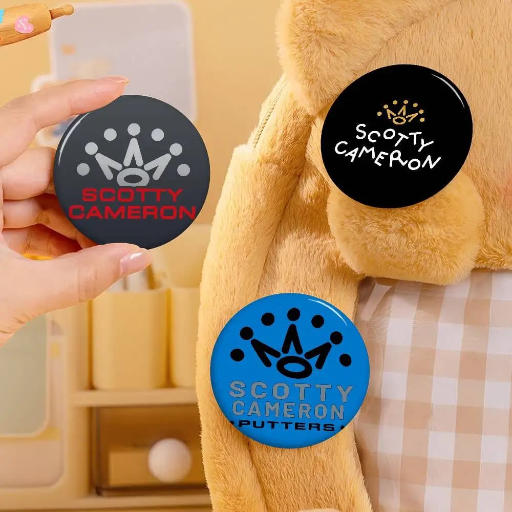 Golf S-Scotty C-Camerons Creative Tinplate Soft Button Pins Animal Icon Brooch Lapel Backpack Badge Accessories Pin