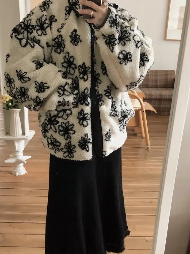 Giacca in Pelliccia d'Agnello a Maniche Lunghe, Cappotto Invernale da Donna in Cotone Caldo, Trendy con Ricami Floreali, Abbigliamento Premium in Cotone per Signore