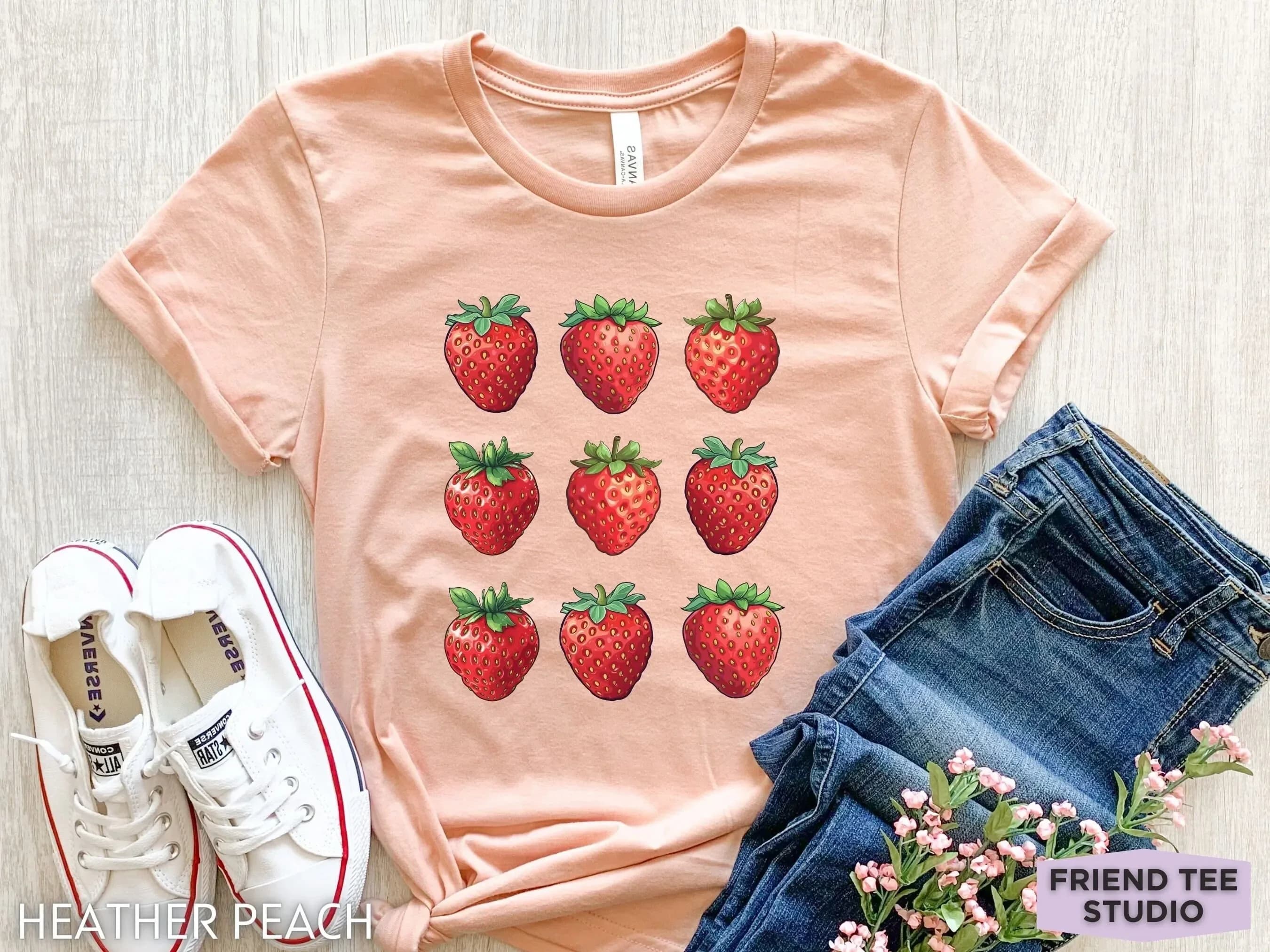 T-shirt con stampa estiva di fragole, top casual da donna alla moda per gli amanti della frutta