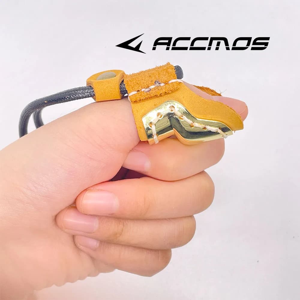 Tiro con l'arco Anello per pollice Protezione per le dita Guanto da tiro Pelle di mucca in ottone Pelle morbida per arco ricurvo Caccia Tiro al bersaglio