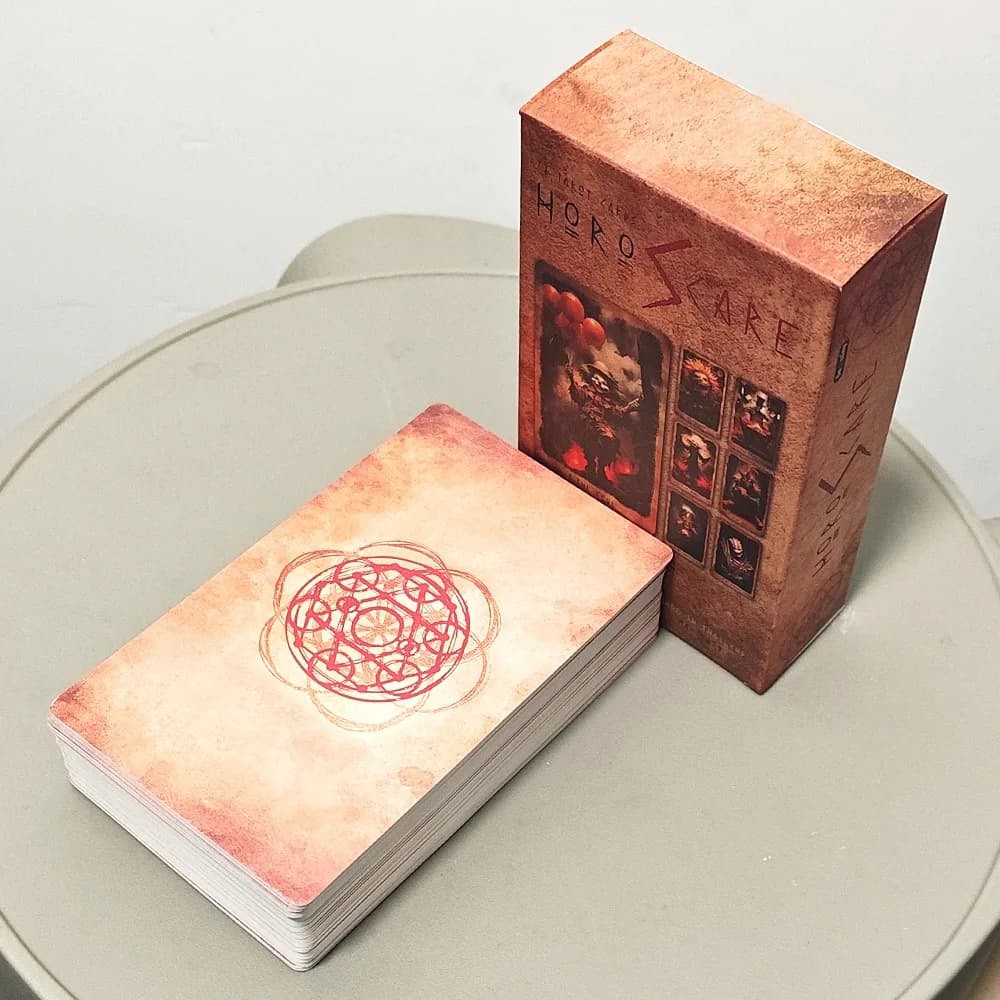 Tarocchi HOROSCARE 12*7cm: Mazzo di 78 Carte a Tema Horror Cinematografico e Incubo, Cartoncino a Doppia Stampa