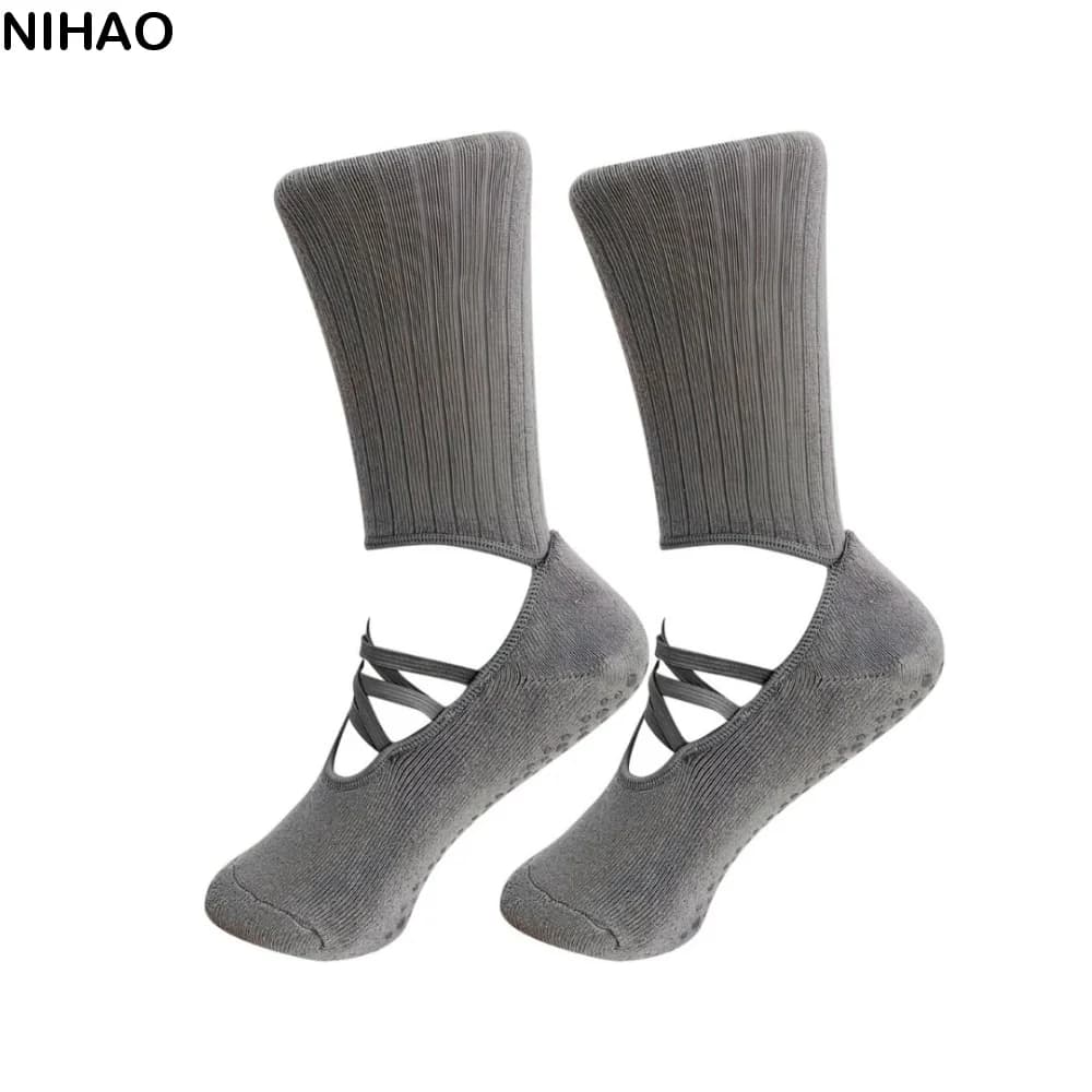 Socks from Pilates Breathable with Grip, Medium Length, Absorbents, Design Anti-slip with Straps