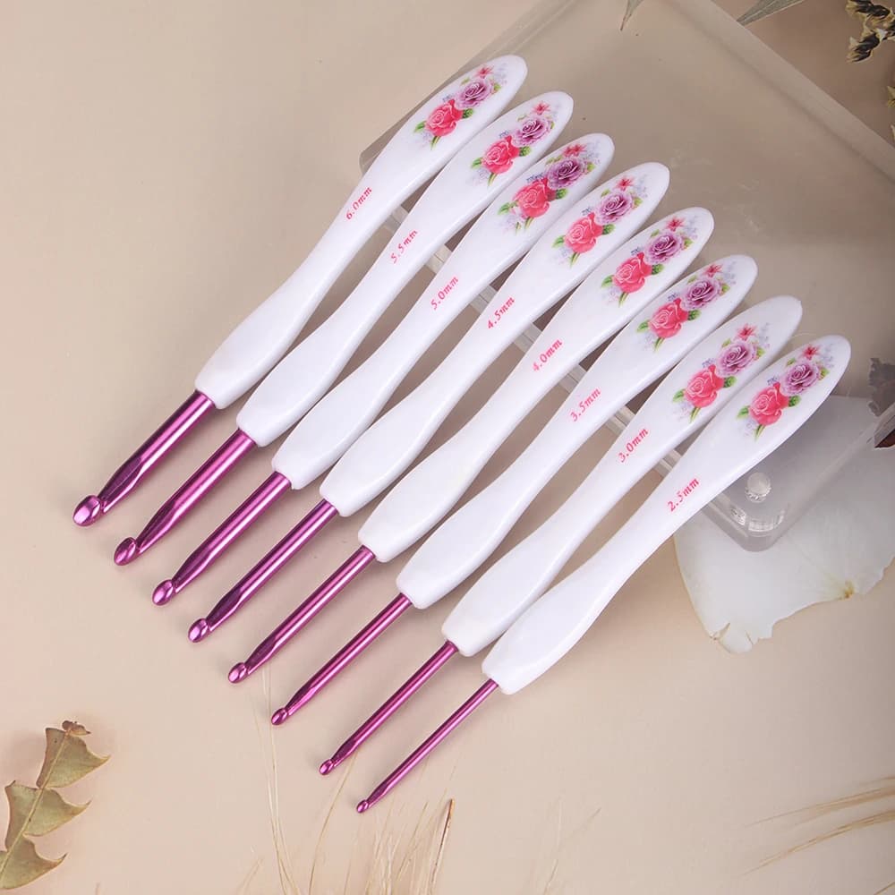 8Pcs Crochet Needles Multi-color Plastic Handles Knitting Hooks DIY Knitting Process Tools Yarn Knitting Tools Choose Your Size