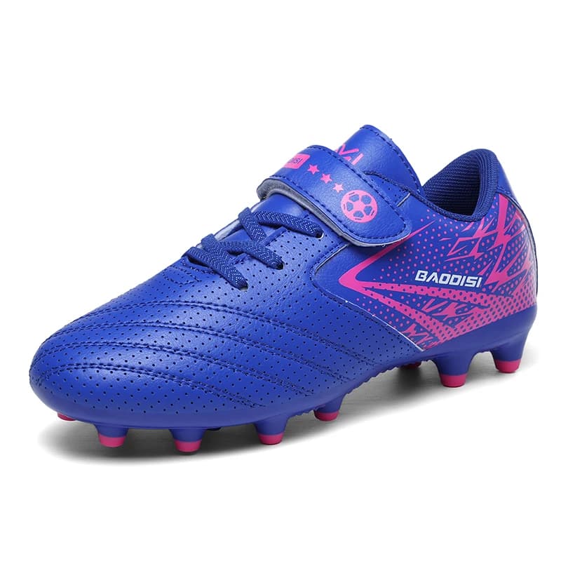 A pair of leather shoes for boys and girls, four seasons, with long heels, wear-resistant football shoes, size 31-39