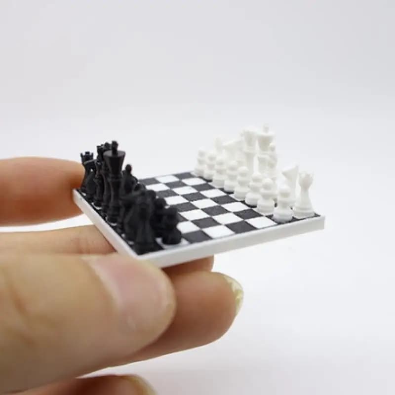 Set di Scacchi Internazionali in Miniatura per Casa delle Bambole, Modello Simulato, Scacchiera in Miniatura per Bambini, Decorazione per Scene di Vita