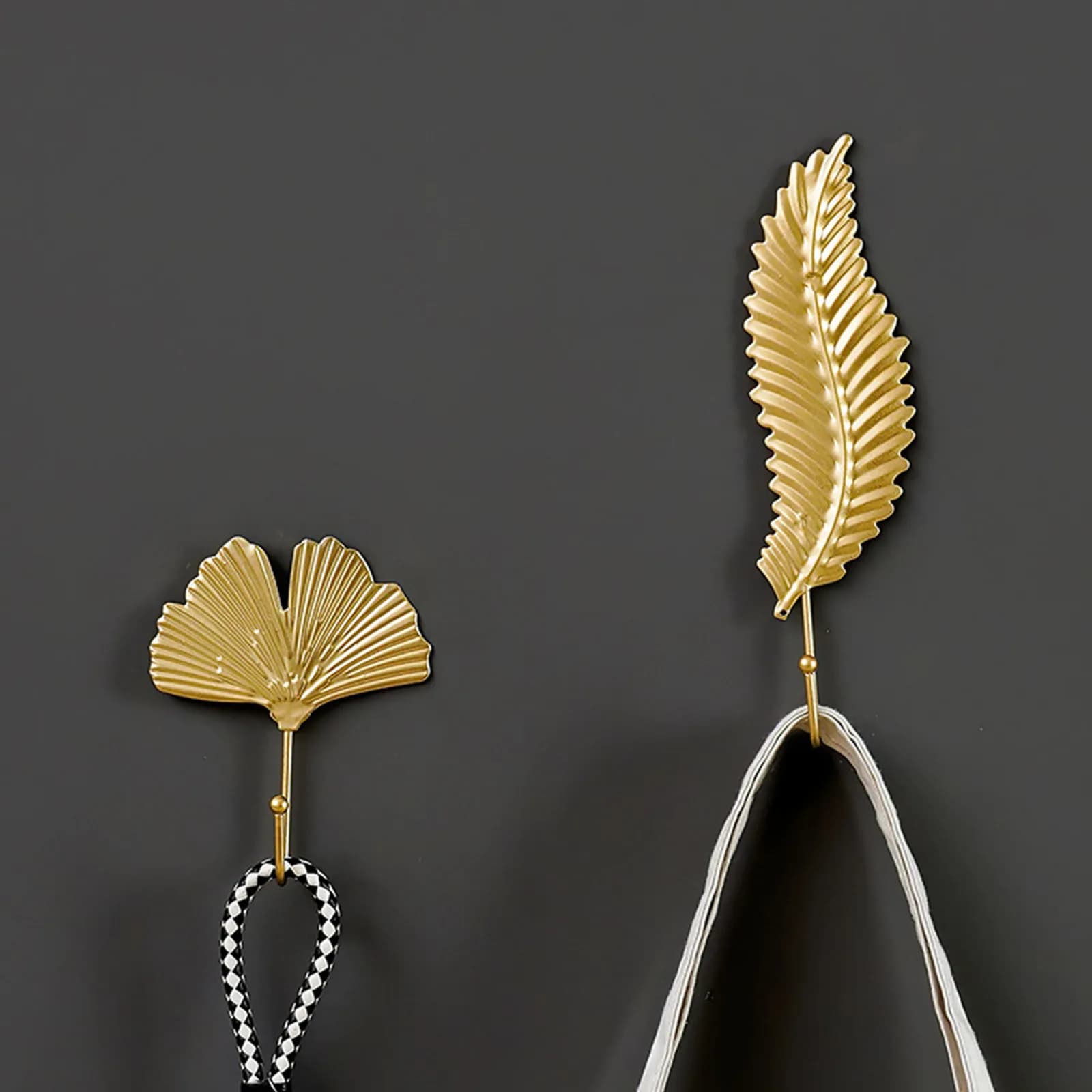 5Pcs Premium Leaf Wall Hooks Gold Decorative Multipurpose Heavy Duty Wall Hanger for Living Room Bedroom Bathroom Towel Clothes