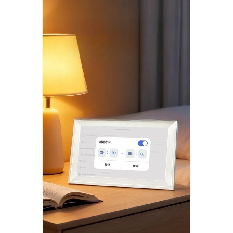 Cornice digitale intelligente da 15,6 pollici con calendario Wi-Fi, pianificazione personale e gestione degli itinerari.