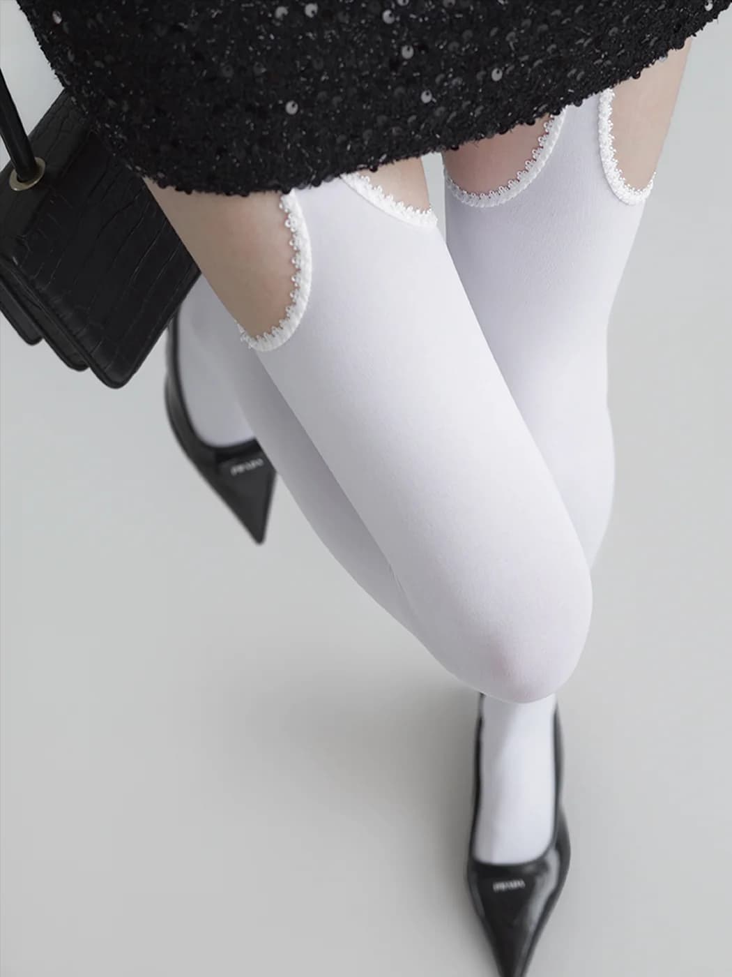 Women White Sexy Stockings with Belt Suspender Wide-banded Tights Lolita Thigh High Stockings with Garters Over The Knee Socks