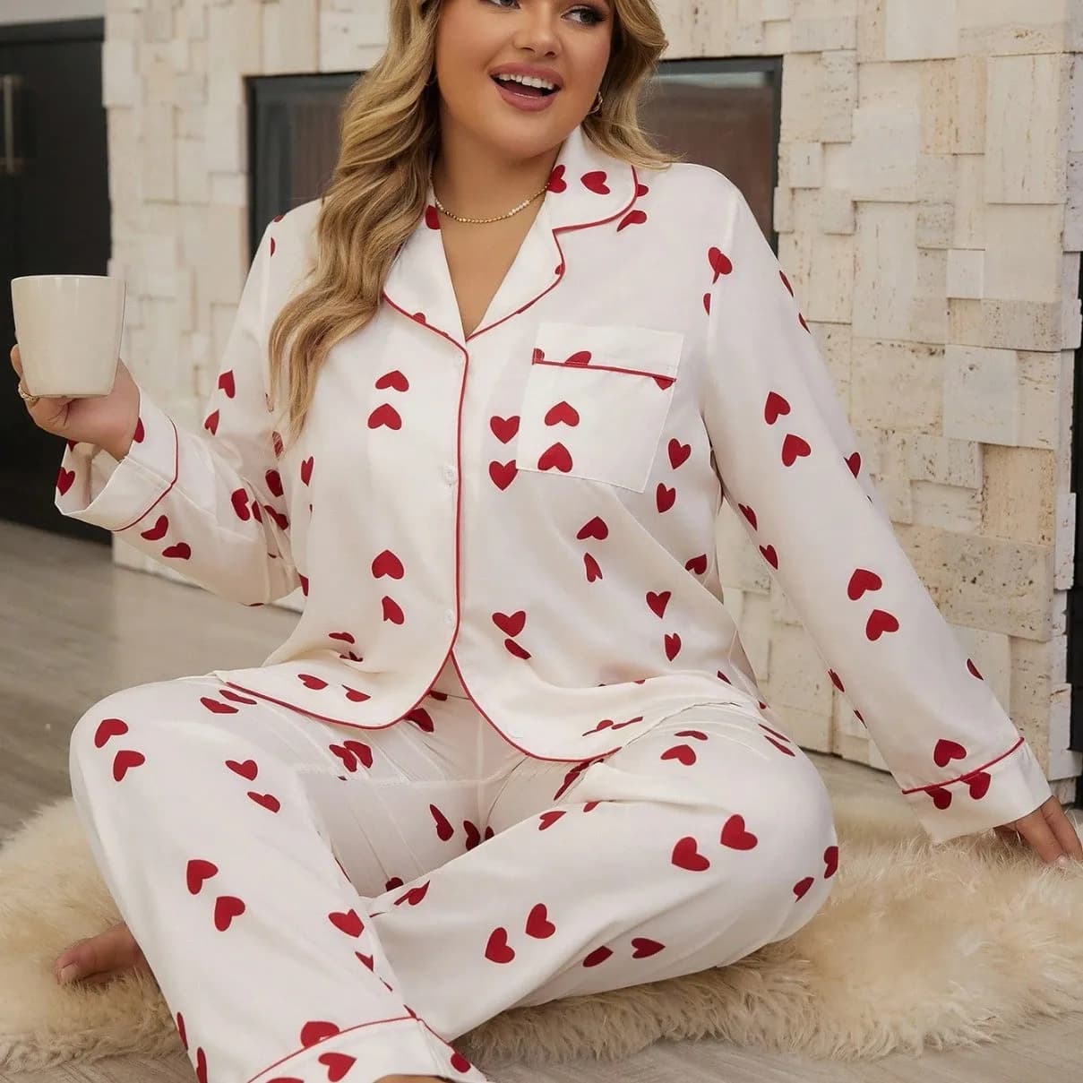 Pigiama da donna taglie forti a maniche lunghe, set pigiama con stampa a cuori rosa, set loungewear due pezzi con pantaloni lunghi, pigiama nero