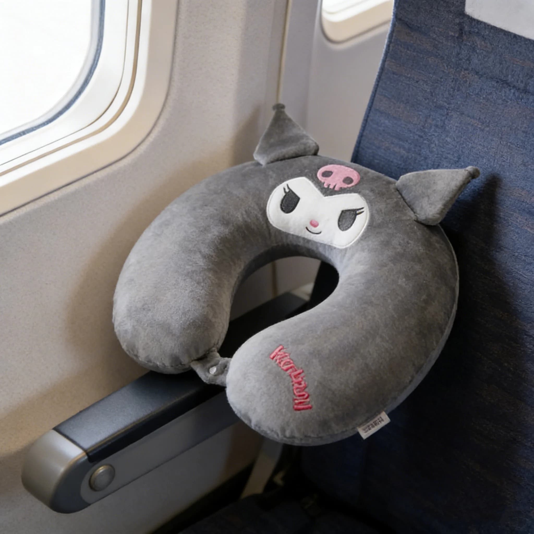 Cuscino da Viaggio a Forma di U Sanrio Kuromi, Morbido Supporto Cervicale in Peluche per Viaggi, Auto, Ufficio, Regalo Kawaii per San Valentino per Ragazze